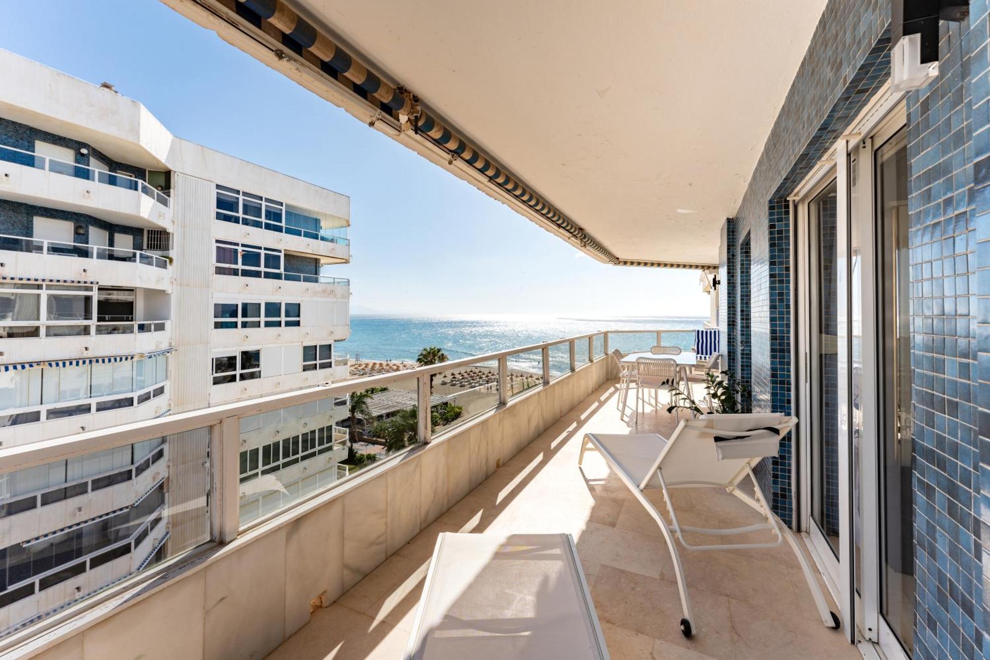Апартаменты Tropico Carihuela View & Parking Торремолинос Экстерьер фото